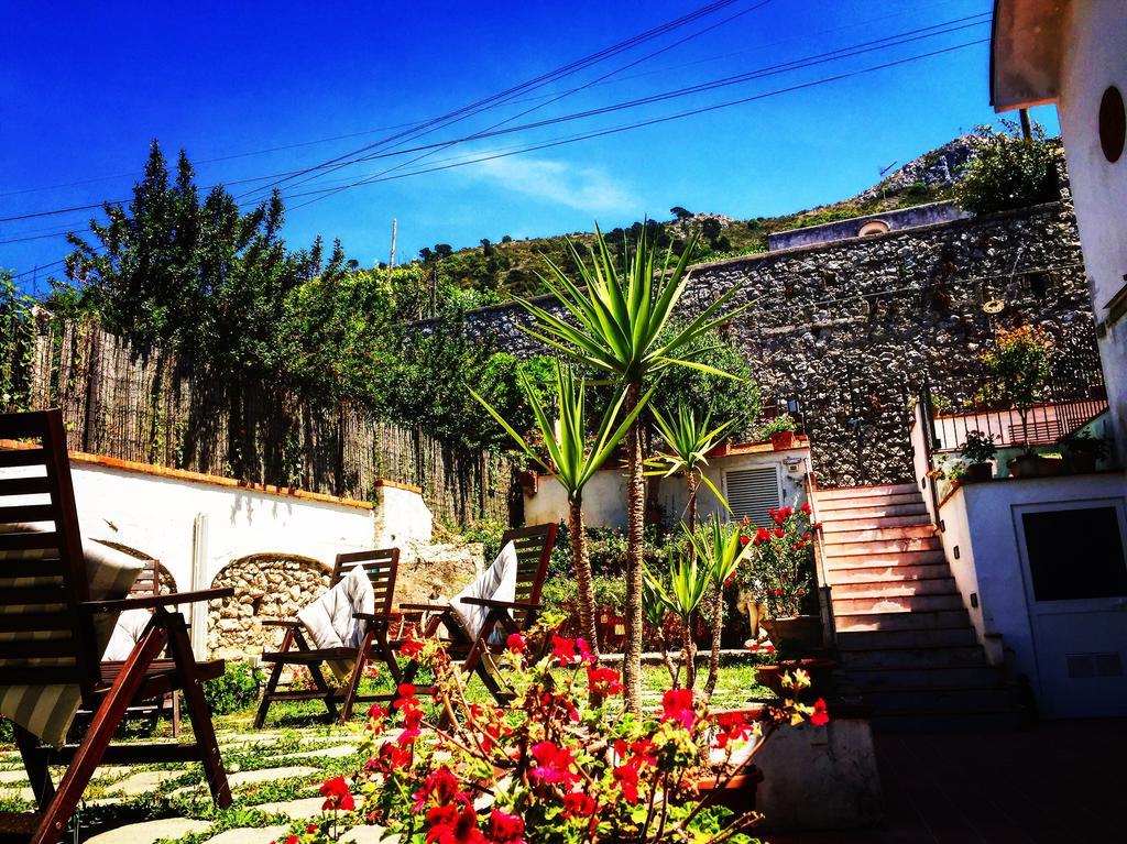 Mediterraneo Bed & Breakfast 아나카프리 외부 사진